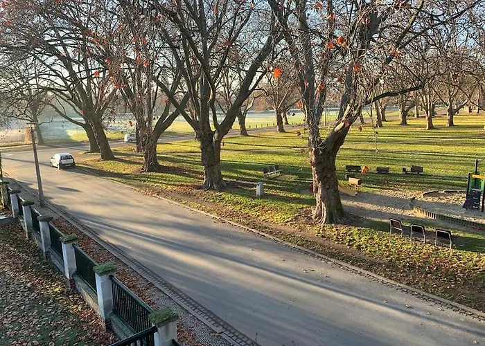 100 Qm Am Heiligen Brunnen * 奎德林堡