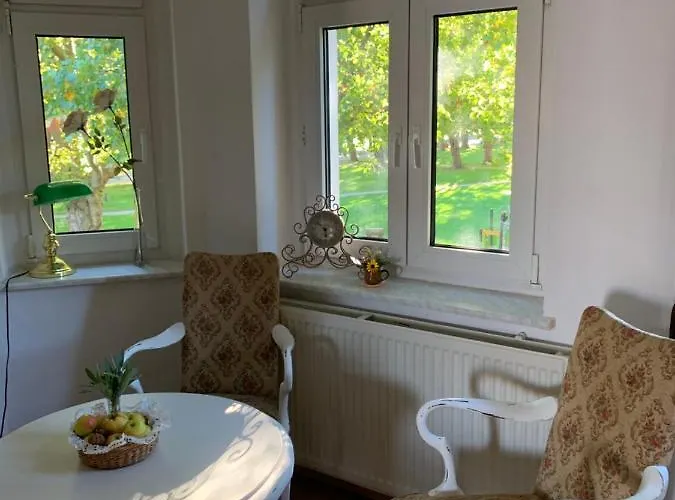 Apartment 100 Qm Am Heiligen Brunnen *